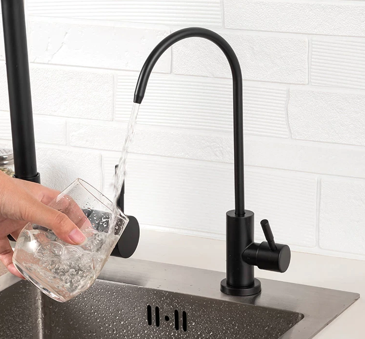 ברז מזיגה למטהר מים קרים שחור מט AG