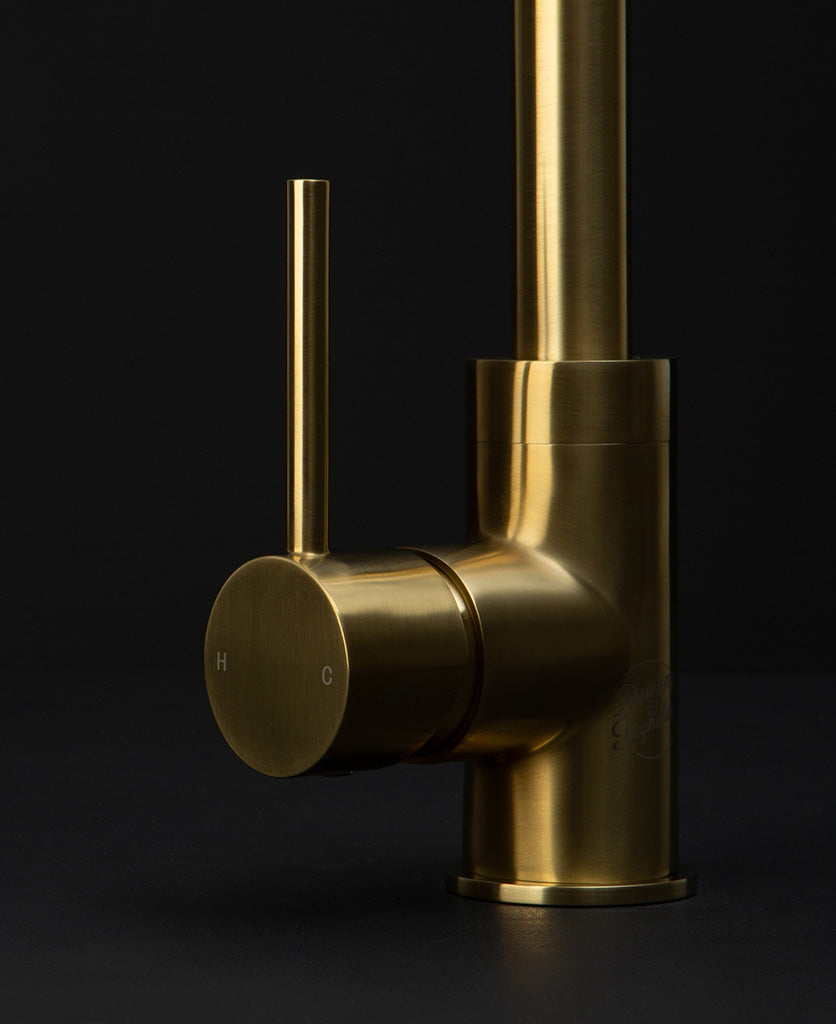 ברז מטבח זהב מוברש ניצב פיה עגולה מסתובבת