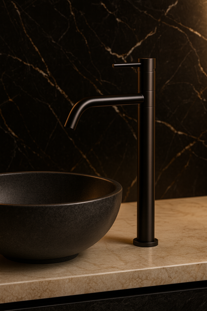ברז פרח יוקרתי גבוה לכיור מונח שחור מט דגם CLASS מבית HOCHWASSER ציפוי PVD